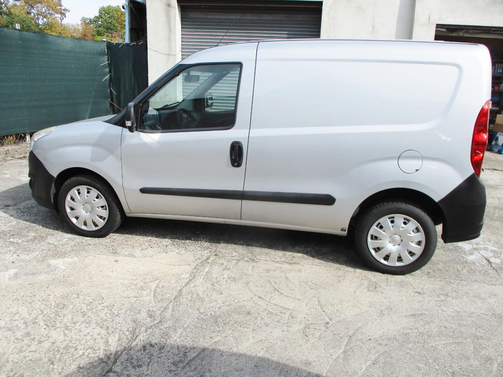 Opel Combo D Kasten L1H1 2,4t