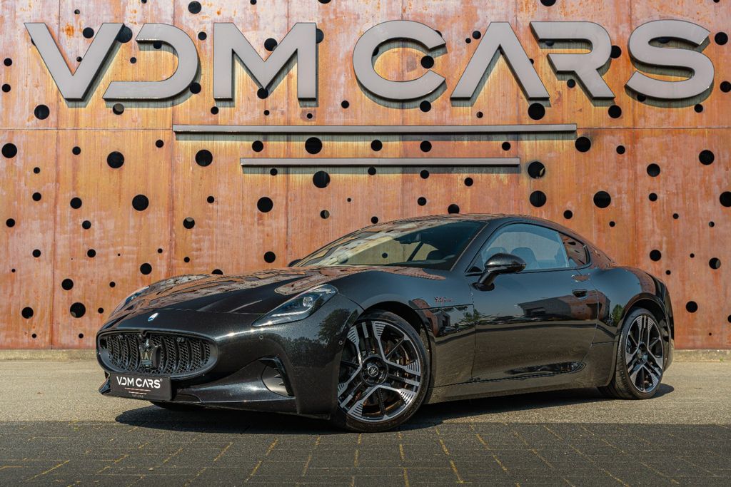 Image of Maserati Granturismo