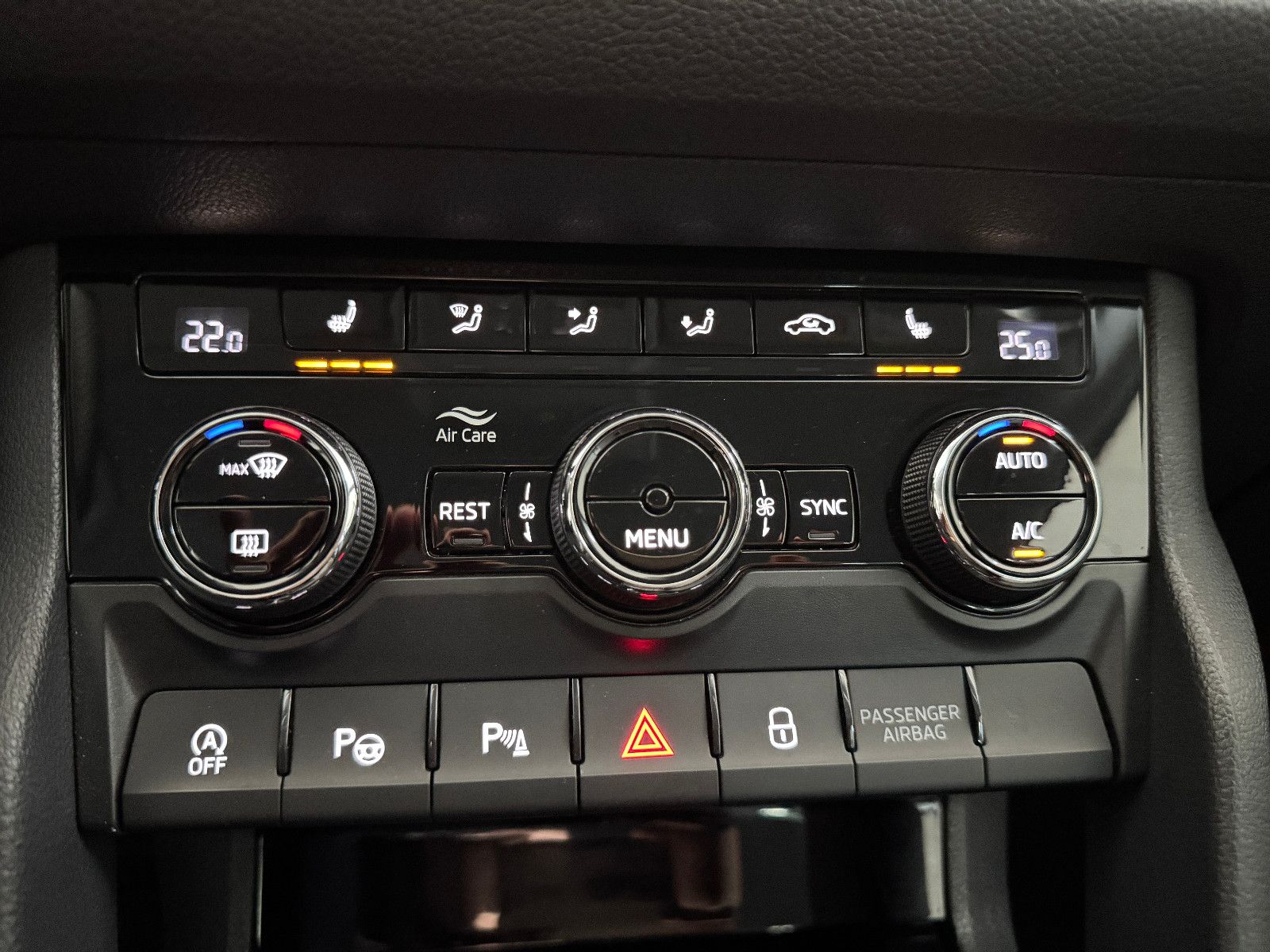 Fahrzeugabbildung SKODA Kodiaq 2.0 TDI DSG STYLE VIRTUAL ACC MEMORY AHK