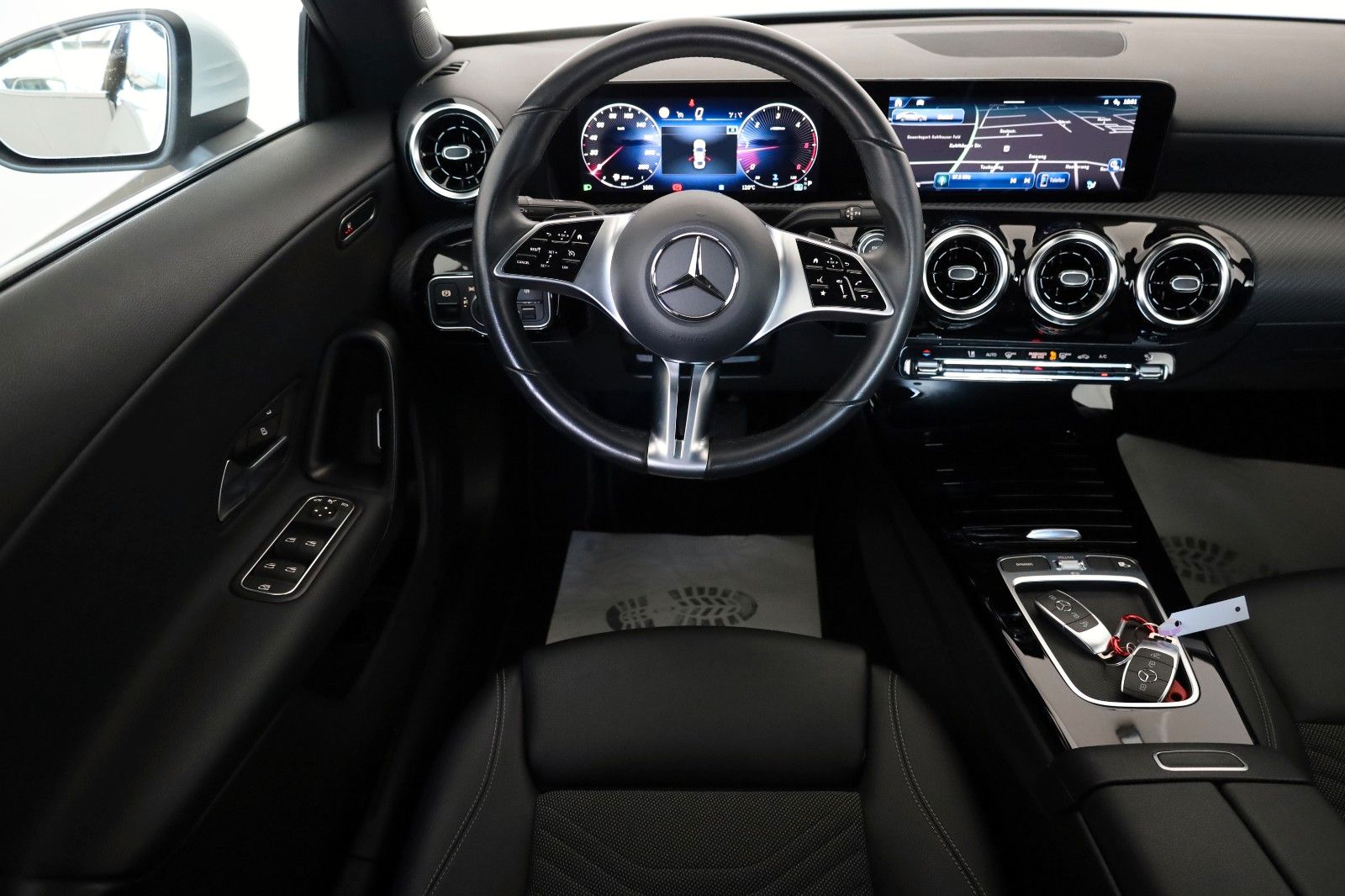Fahrzeugabbildung Mercedes-Benz CLA 200 d Coupè,T.Leder,Navi,Kamera,SH,Facelift!