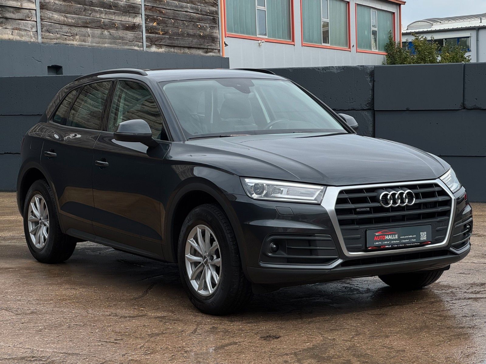Fahrzeugabbildung Audi Q5 2.0 TFSI quattro basis Leder Kamera SHZ ACC