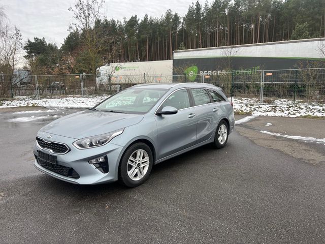 Kia Ceed 1.6 CRDi Eco 85kW Edition 7 SW/Kamera/Xenon