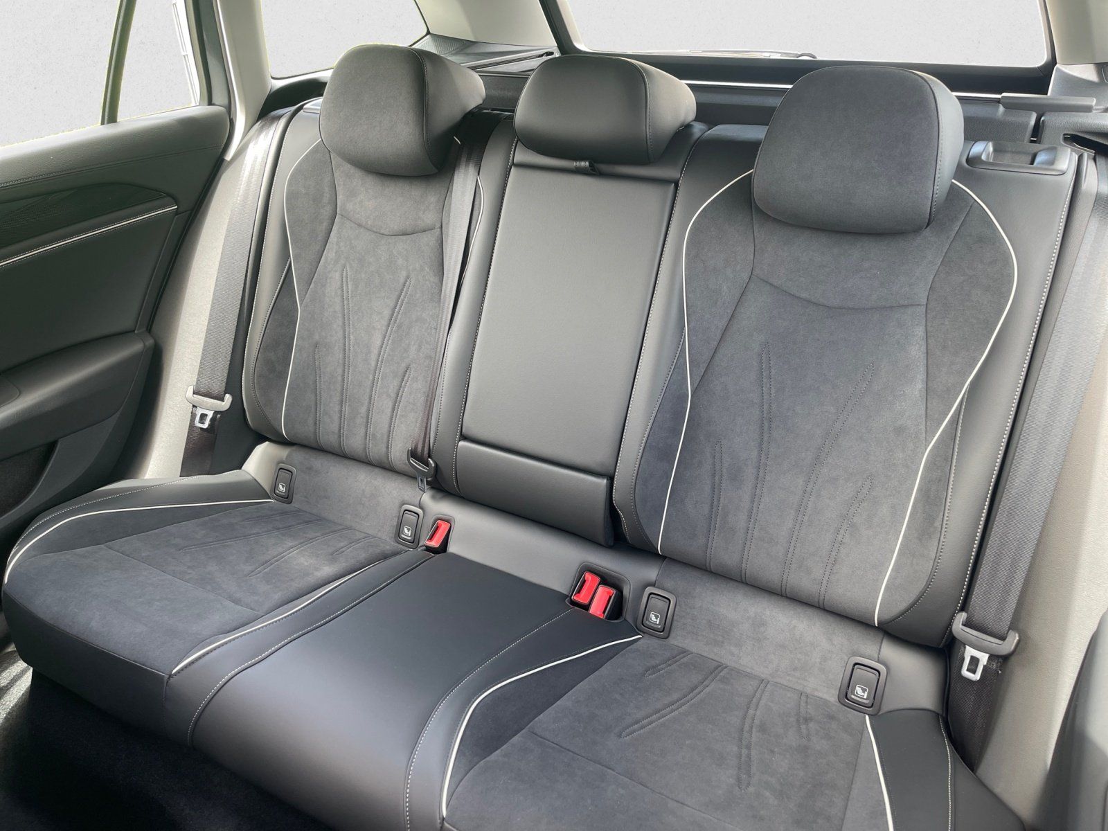 Volkswagen Passat - Bild 10