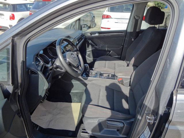 Fahrzeugabbildung Volkswagen Touran Sound/1.Hd/DSG/150PS/AHK/Navi/