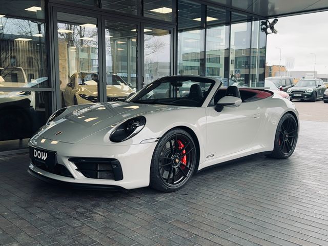 Porsche 911 Carrera 4 GTS Cabriolet