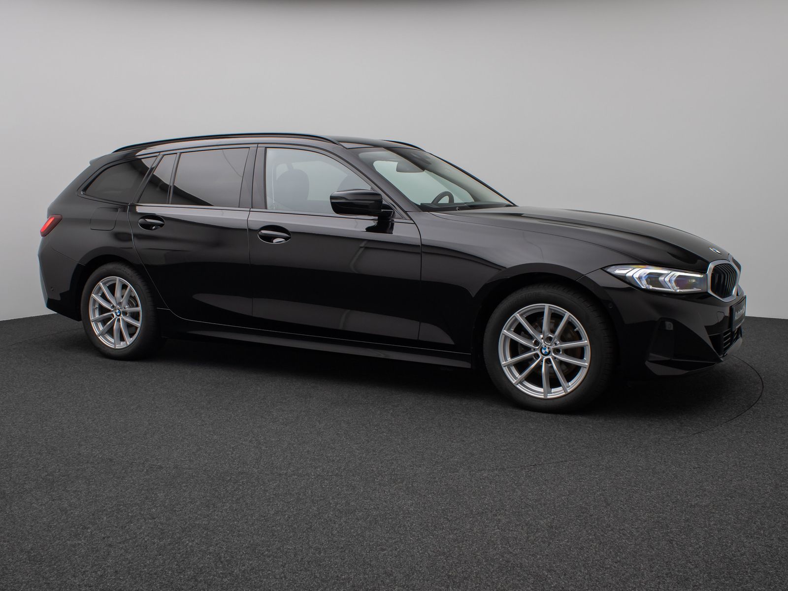 Fahrzeugabbildung BMW 320d xD ACC HUD Kamera DAB Sportsitze Teilleder