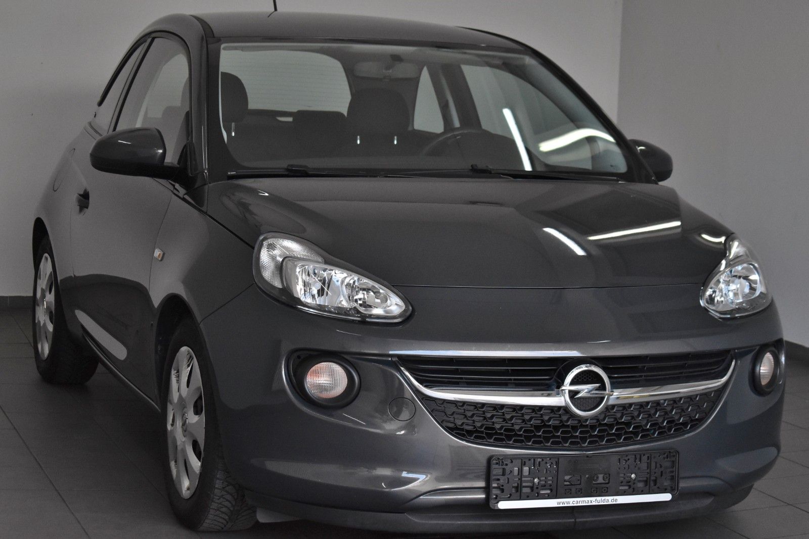 Fahrzeugabbildung Opel Adam 8 fach bereift