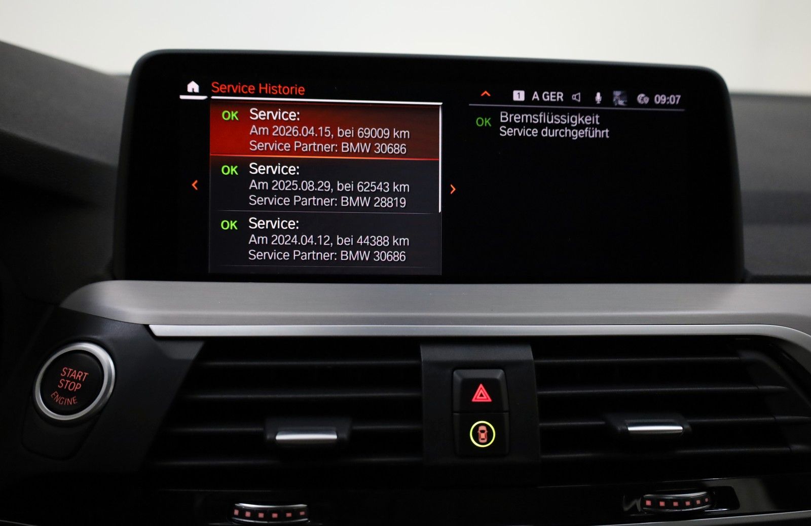 Fahrzeugabbildung BMW X4 xDrive 20 d xLine,Navi,SH,Kamera,H&K,Panorama