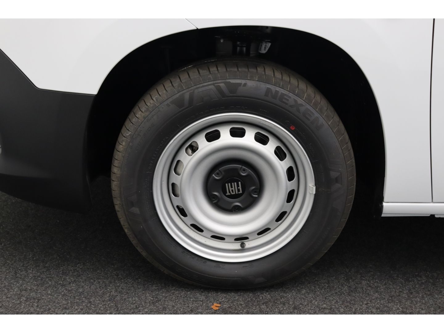 Fahrzeugabbildung Fiat Doblo 1.5 75 kW Kastenwagen Easy Pro Diesel 100