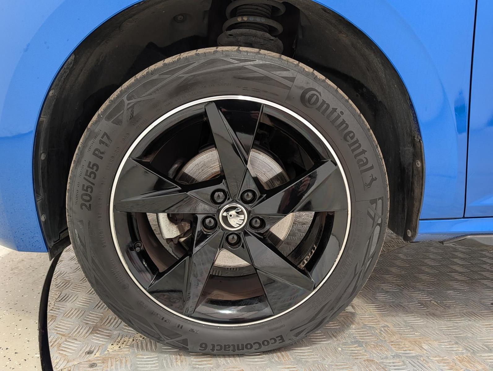 Skoda Kamiq 1.5 TSI DSG Monte Carlo LED|Pano|ACC