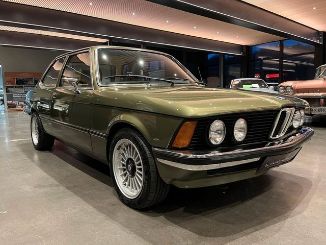 BMW 323 E21 - Alpina equipment!