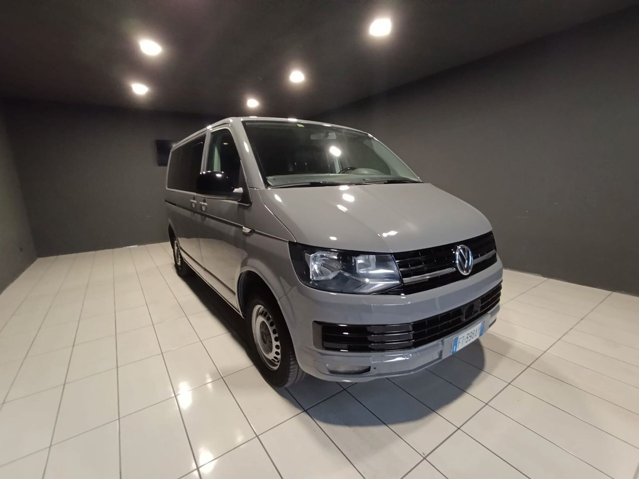 Volkswagen Caravelle DEL 2019 - DSG 4 x 4 GANCIO imagem 2