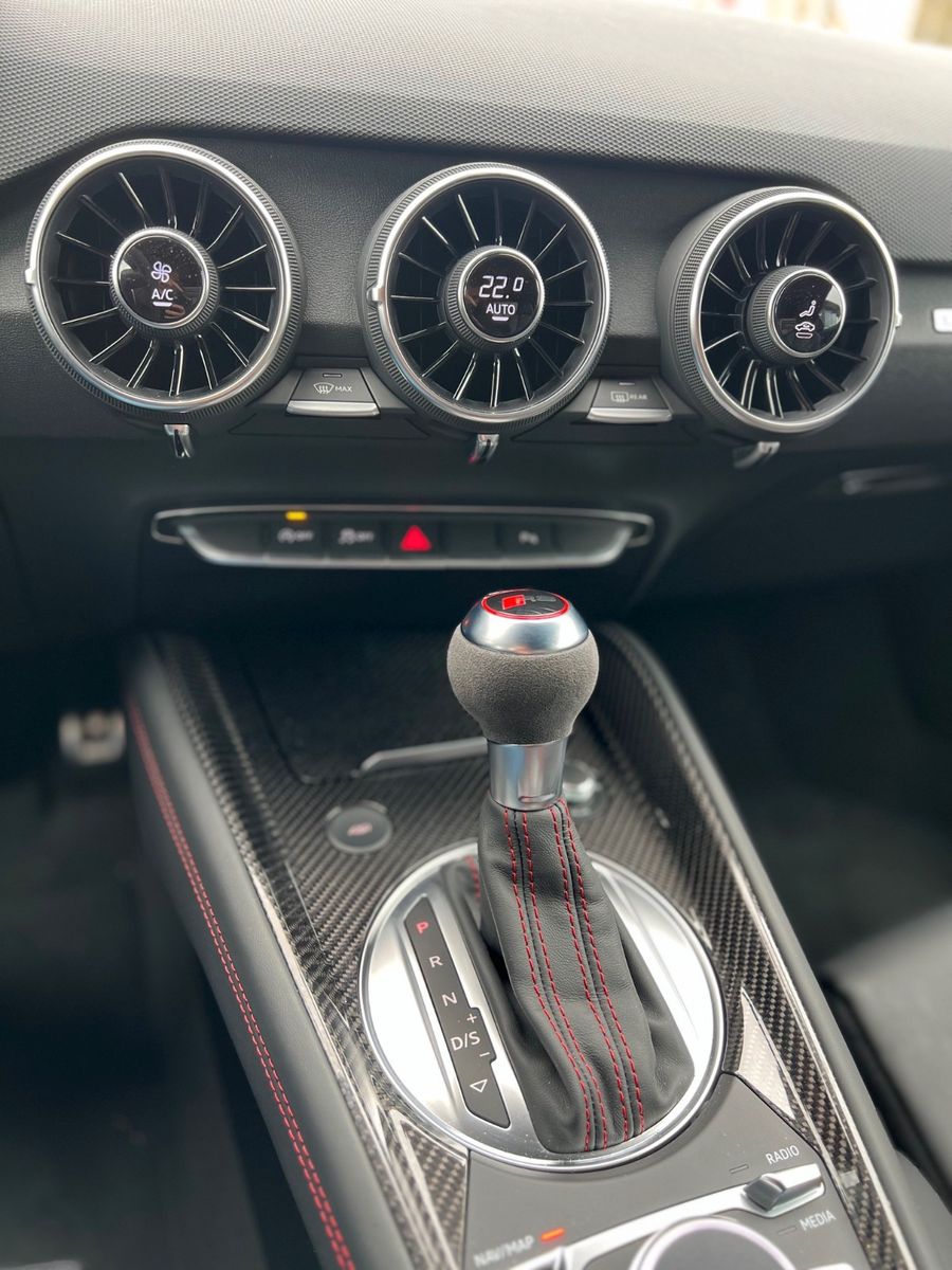 Fahrzeugabbildung Audi TT RS Coupe 2.5 TFSI quattro