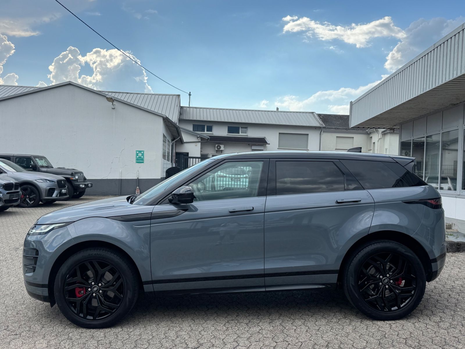 Fahrzeugabbildung Land Rover Range Rover Evoque R-Dynamic SE/Leder/PANO/LED
