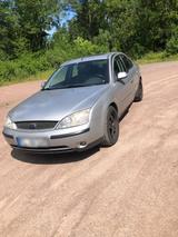 Ford Mondeo Tüv 01/26 Voll fahrbereit Klim... - Ford Mondeo aus 2003 mit Diesel-Antrieb