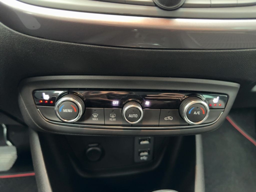 Fahrzeugabbildung Opel Crossland INNOVATION  NAVI  WINTERPAKET