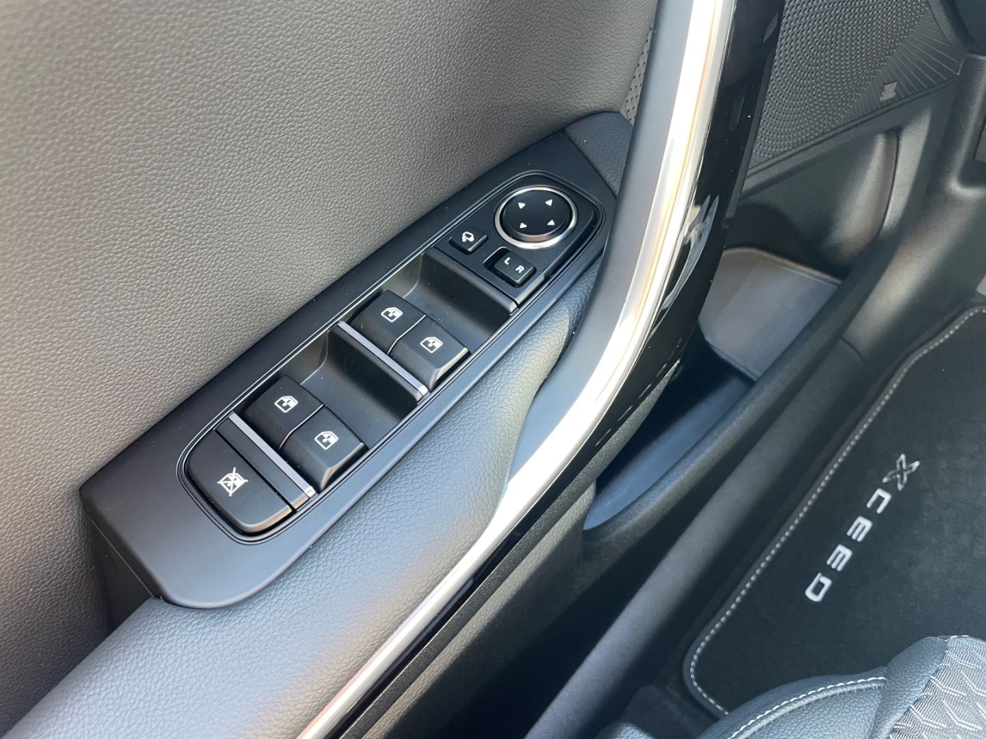 Fahrzeugabbildung Kia XCeed Spirit LED totWinkAss SpurhalteAss Navi