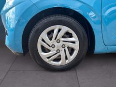 Fahrzeugabbildung Hyundai i10 Select KLIMAANLAGE PDC SITZHEIZUNG TEMPOMAT
