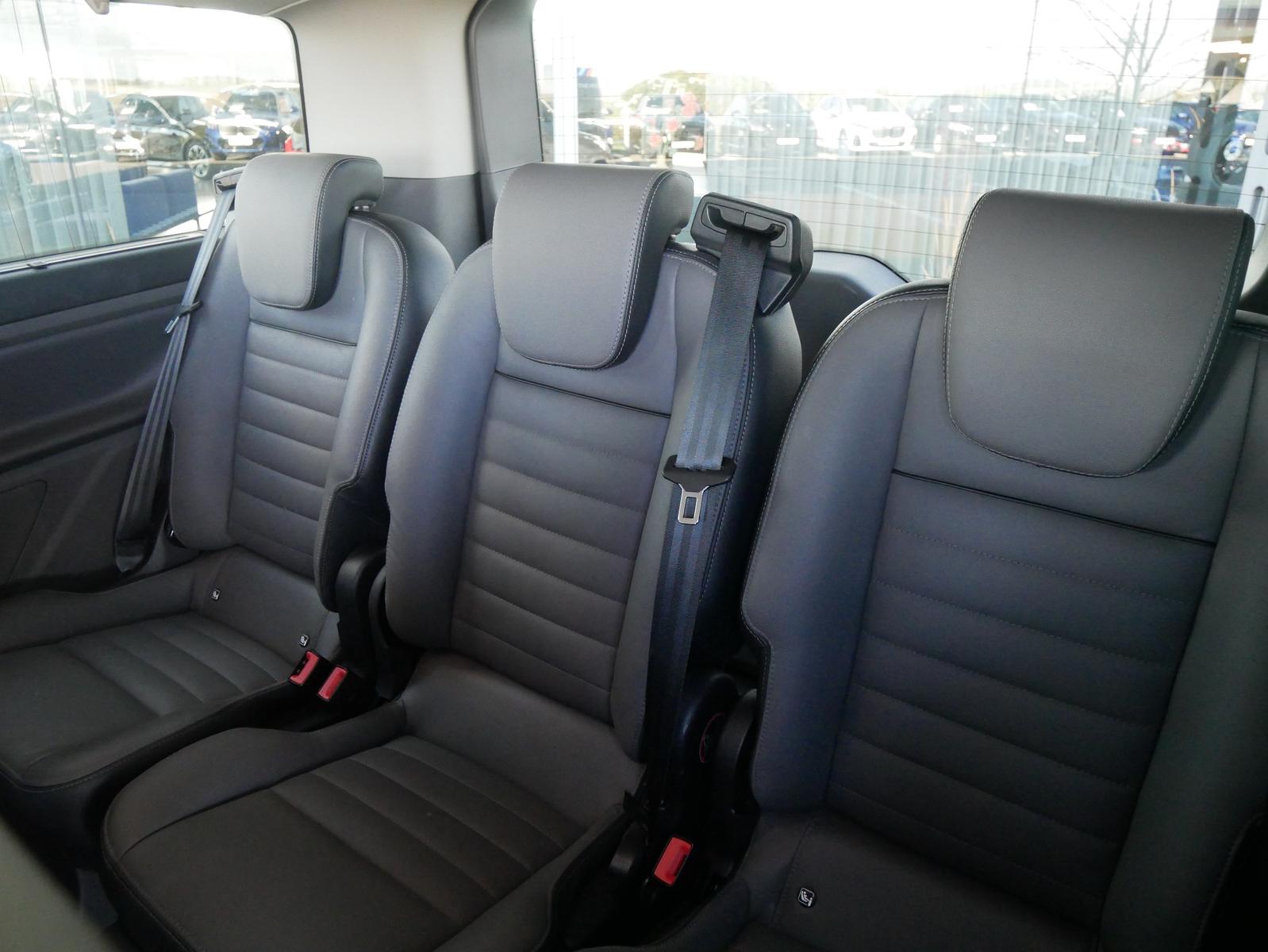 Ford Tourneo Custom 320 L1H1 VA Autm. Titanium X AHK