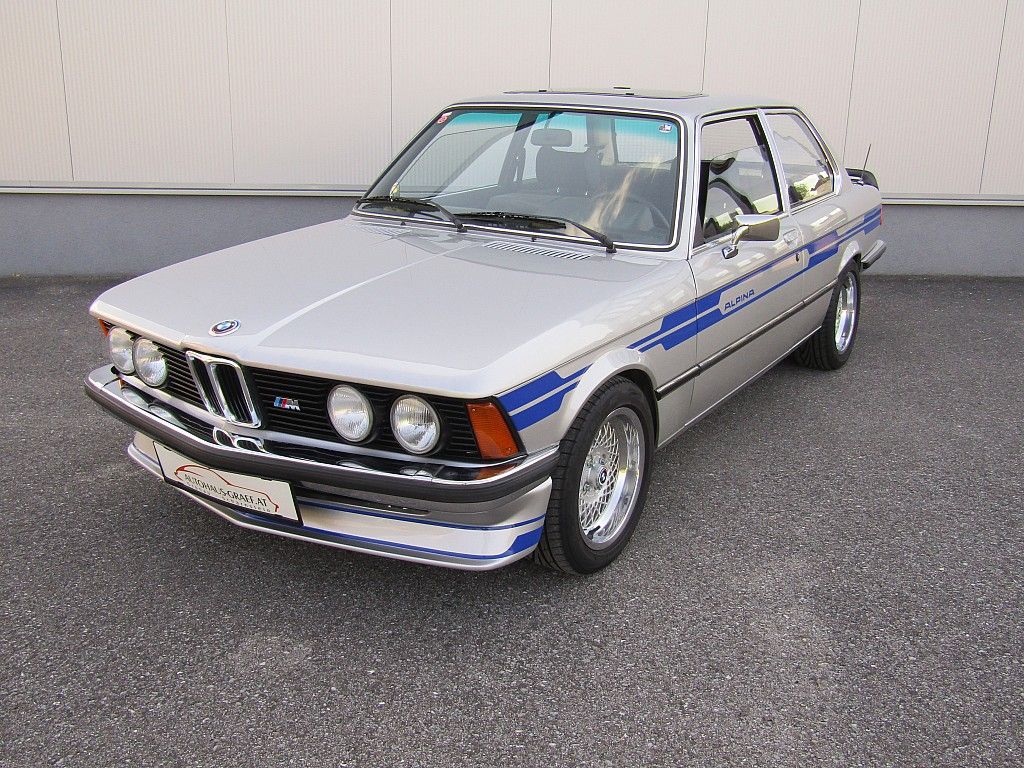 BMW 323