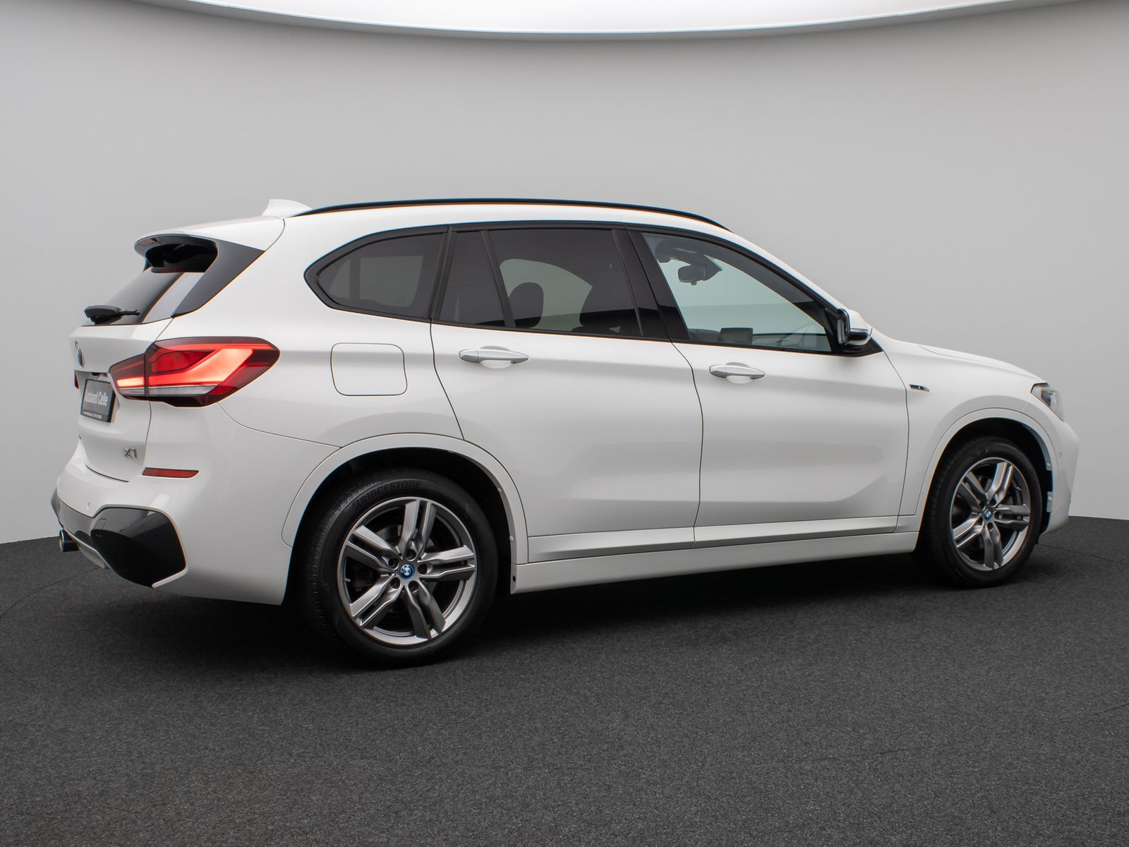 Fahrzeugabbildung BMW X1 xD25e M Sport Kamera HUD Stop&Go AHK Komfort