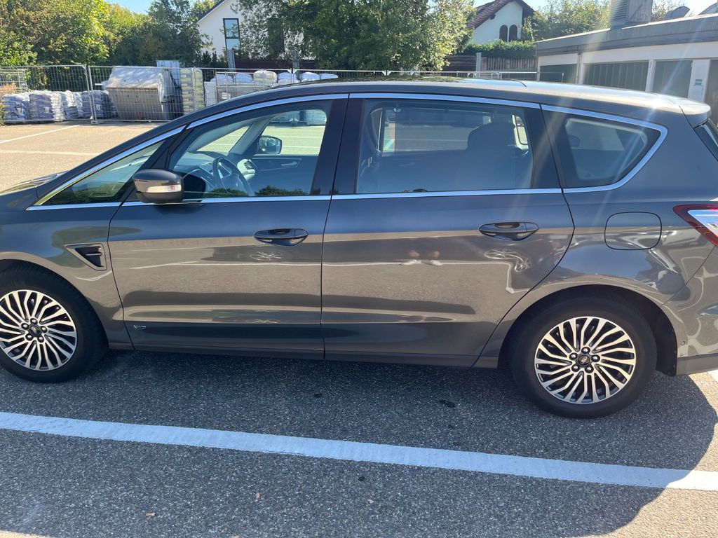 Image of Ford S-Max