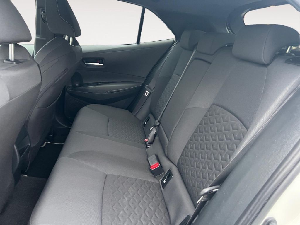 Fahrzeugabbildung Toyota Corolla 2.0 Hybrid Club