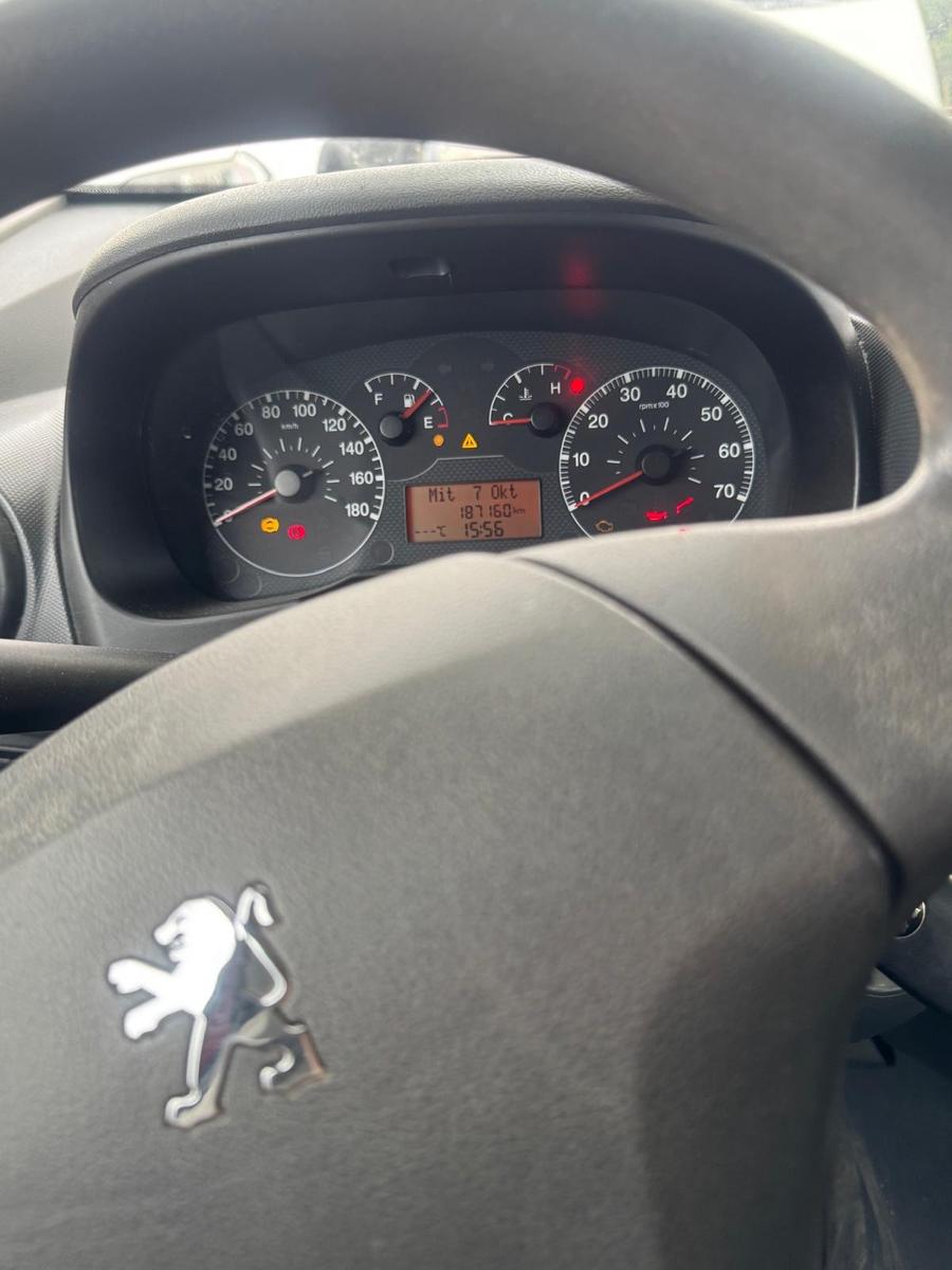 Peugeot Bipper 2009 — photo 12