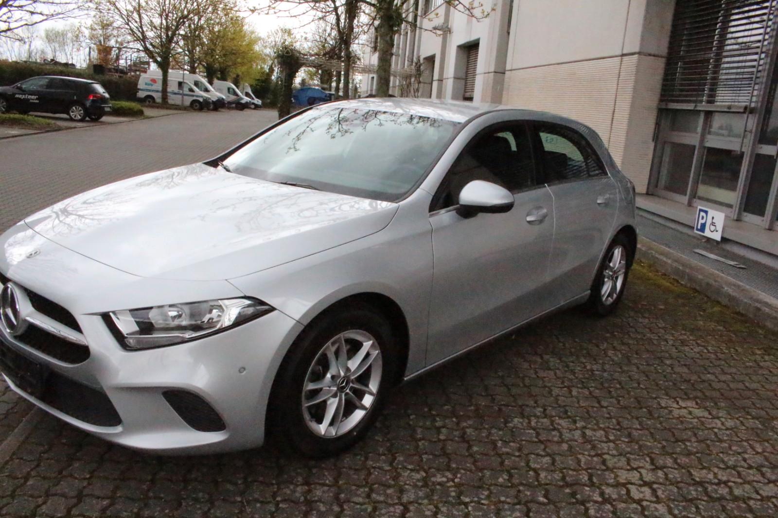 Mercedes-Benz A 200 A A 200~NAVI~ KAMERA~LEDER