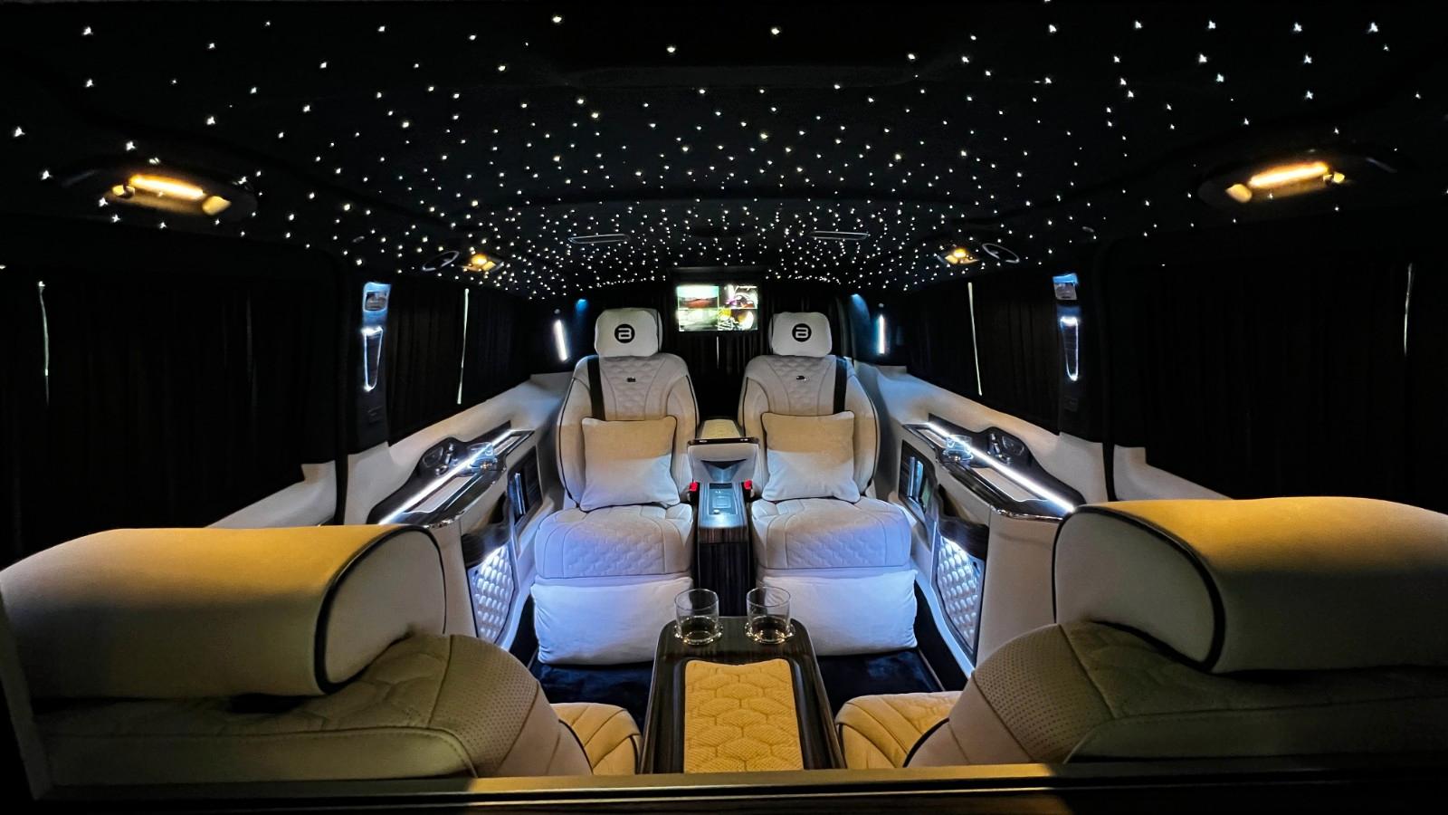 Mercedes-Benz V-300 4MATIC / AIR-MATIC / LUXUS VIP VAN / 2024