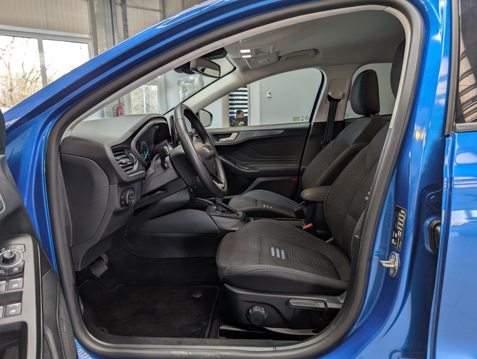 Fahrzeugabbildung Ford Focus 1.0 EcoBoost MHEV Active LED ACC Cam 17"