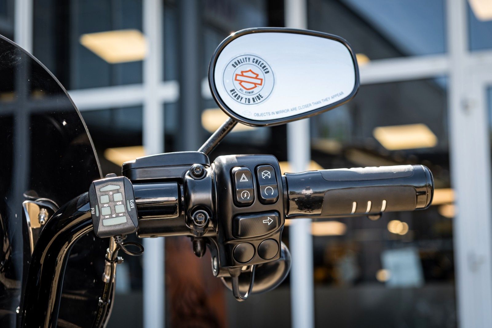 Fahrzeugabbildung Harley-Davidson ROAD KING SPECIAL 114 FLHRXS -Screamin Eagle