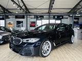 BMW 530 i Touring M Sport*KAMERA*PANO*ACC*H&K*AHK* - BMW 530 in Solingen