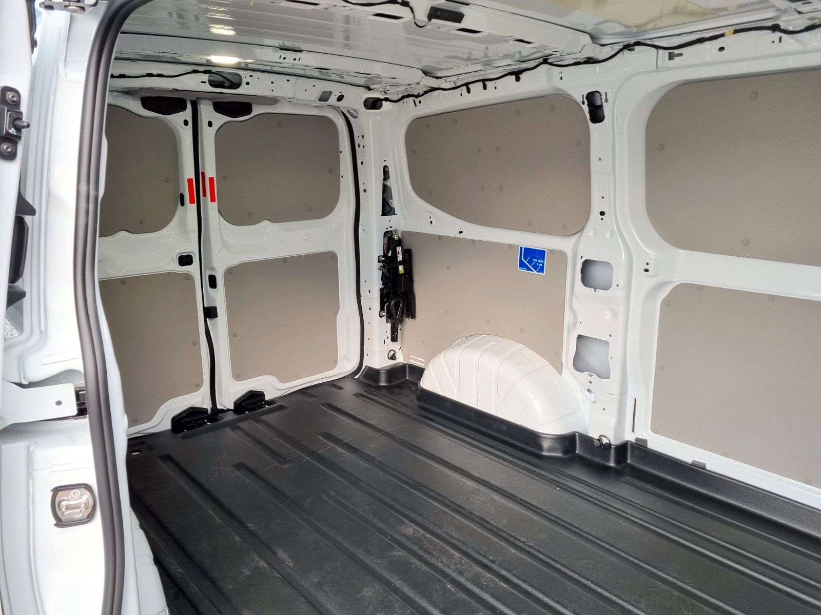 Fahrzeugabbildung Ford Transit Custom Kasten 280 L1