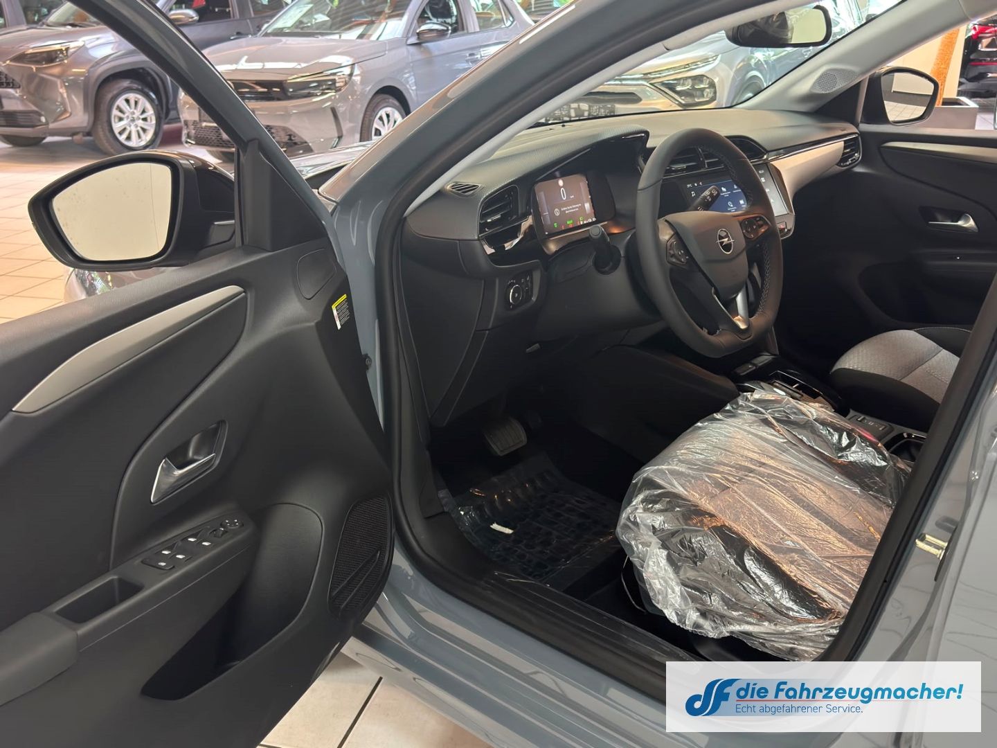 Fahrzeugabbildung Opel Corsa-e F e Edition Digitales Cockpit LED Apple