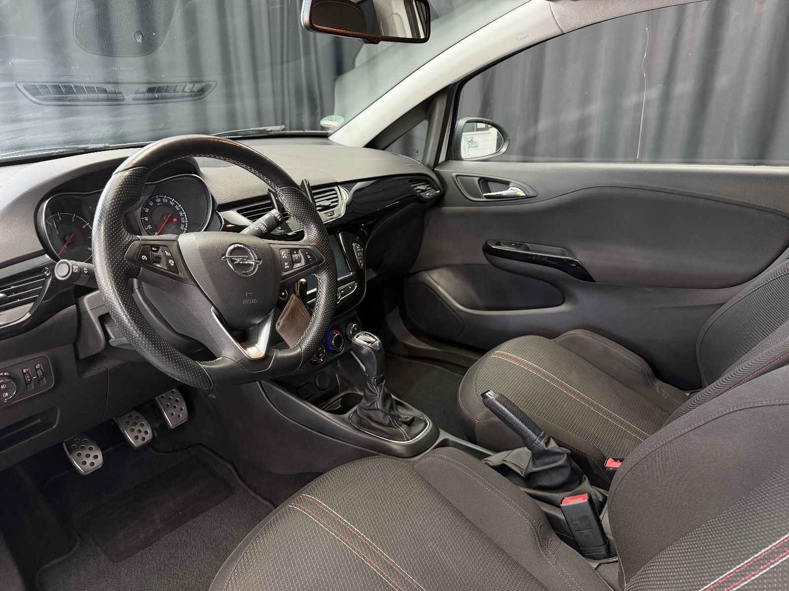 Fahrzeugabbildung Opel Corsa E Color Edition ecoFlex |KLIMA|NAVI|PDC