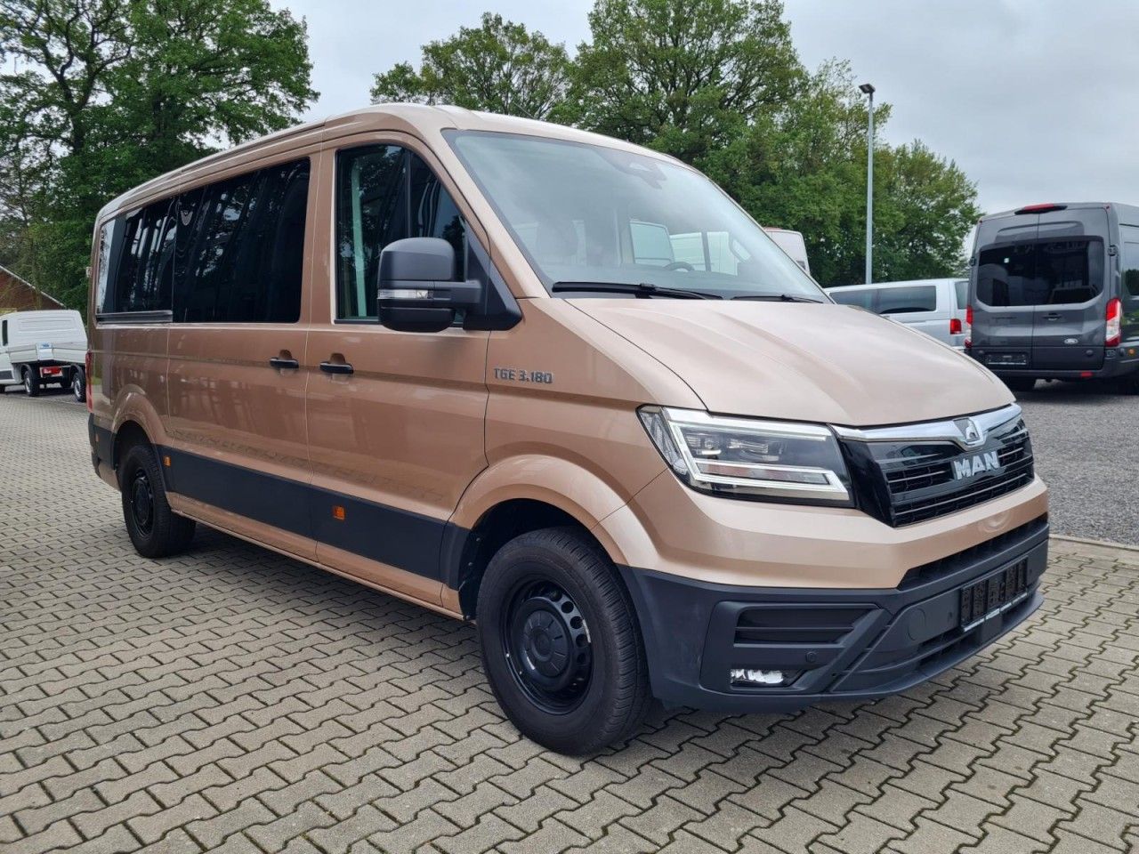 MAN TGE 3.180 Kombi 8 Sitze AG ERGO KOMFORT LED KAME imagem 3