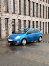 Ford Fiesta 1.6 Ghia / 101 Ps / TÜV - Ford Fiesta aus 2004: 1.6