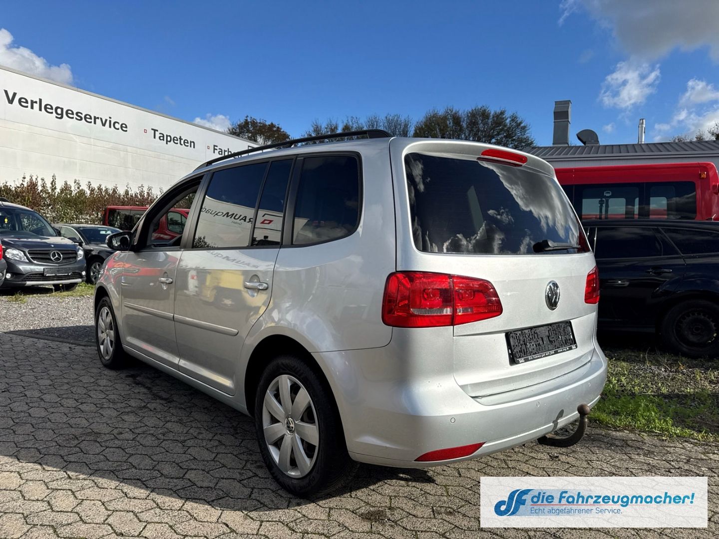 Fahrzeugabbildung Volkswagen Touran Comfortline Navi Dyn. Kurvenlicht *EXPOR