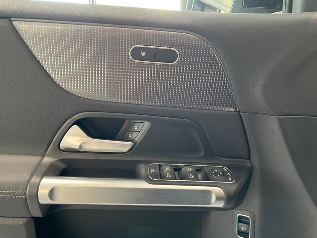 Fahrzeugabbildung Mercedes-Benz EQB 250 Progressive /Night/Totw/Navi/MBUX/PDC/LM