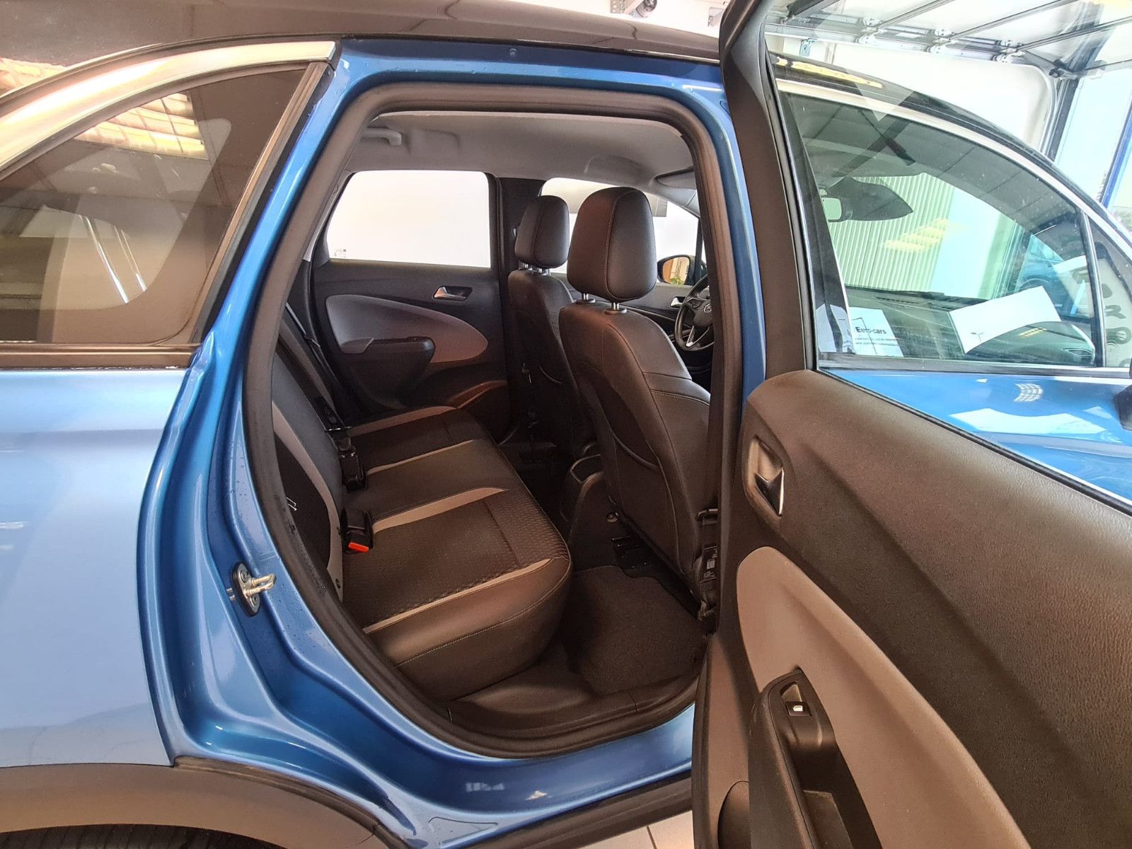 Fahrzeugabbildung Opel Crossland (X)1.2 DI Turbo /KLIMA / NAVI / KAMERA