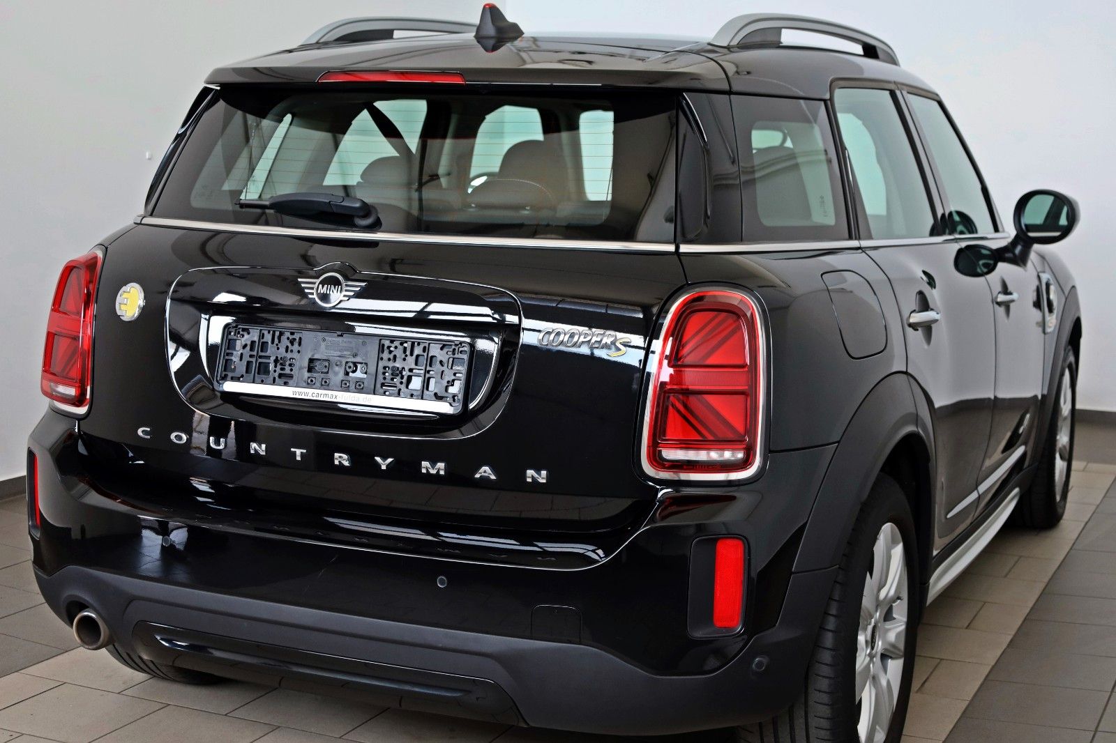 Fahrzeugabbildung MINI Cooper SE Countryman All4 Hybrid Trim ,Navi,LED
