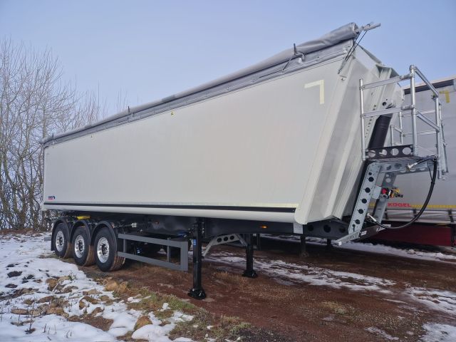 Schmitz Cargobull Ski