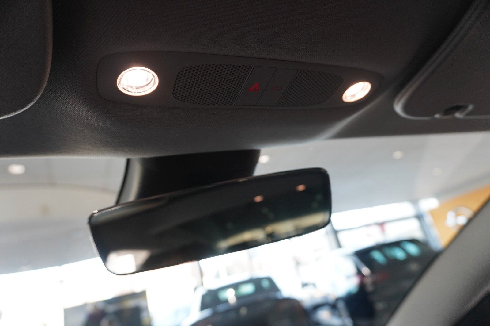 Fahrzeugabbildung Tesla Model 3 Standard Range Plus NAVI/KAMERA/SH/PANO