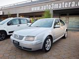 Volkswagen Bora 1.9 TDI/130 CV +Gancio+Carrello - Volkswagen Bora mit Diesel-Antrieb: Limousine, mit Klimaanlage