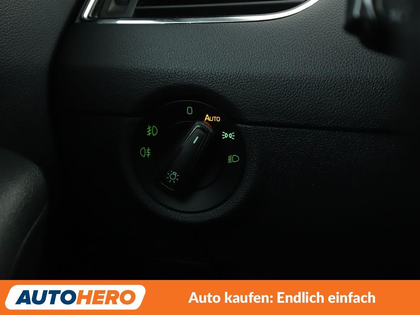 Skoda Octavia 1.5 TSI ACT Tour Aut.*NAVI*TEMPO*SHZ*PDC