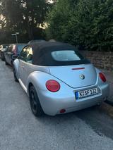 Volkswagen Beetle - gebrauchte Volkswagen Beetle aus dem Jahr 2005