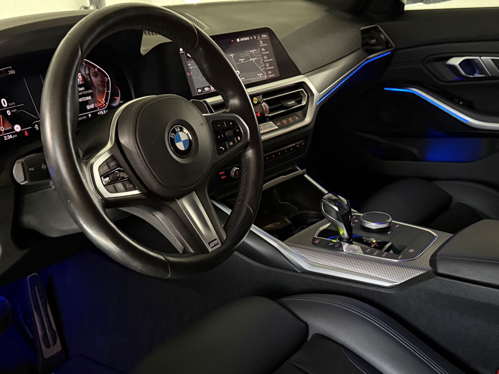 Fahrzeugabbildung BMW 330 i Lim. M SPORT/LED/VRTL COCKPIT/AMBIENTE