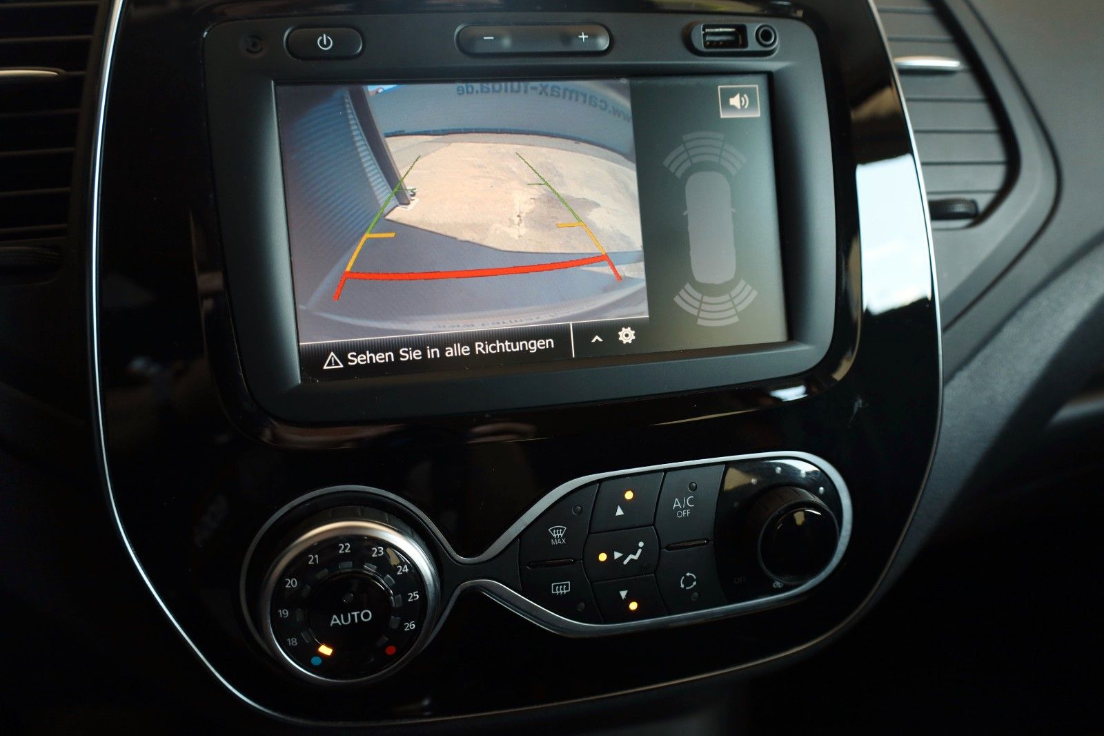 Fahrzeugabbildung Renault Captur Collection Navi,SH,PDC,Kamera