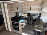 Hobby Prestige 720 WQC, Voll Voll, Mover, Autark - Offers matching your search criteria